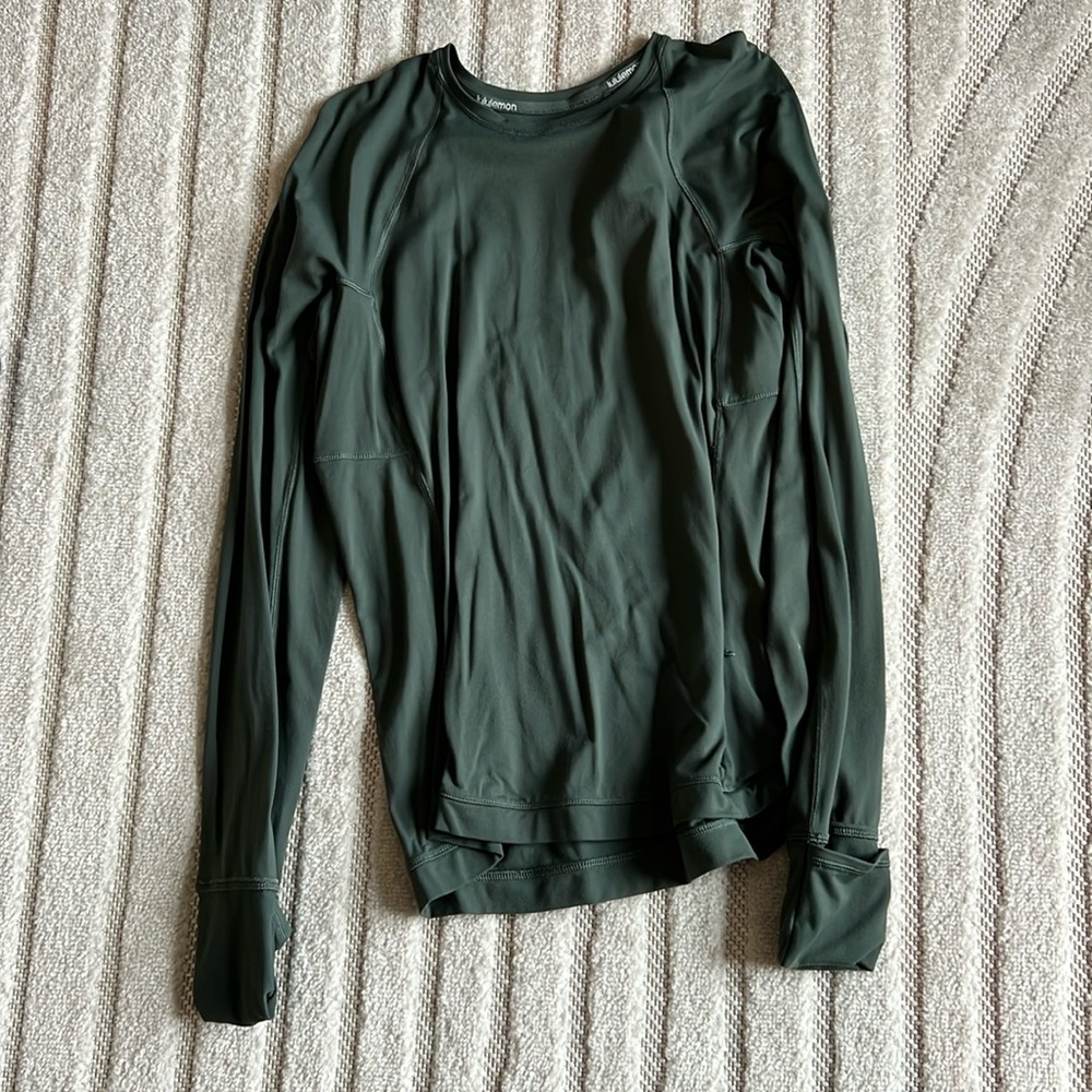 Lululemon long sleeve fitted shirt size 12